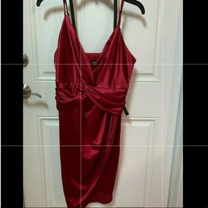 Women’s Fashionnova Red Silk Dress Size L. NEW